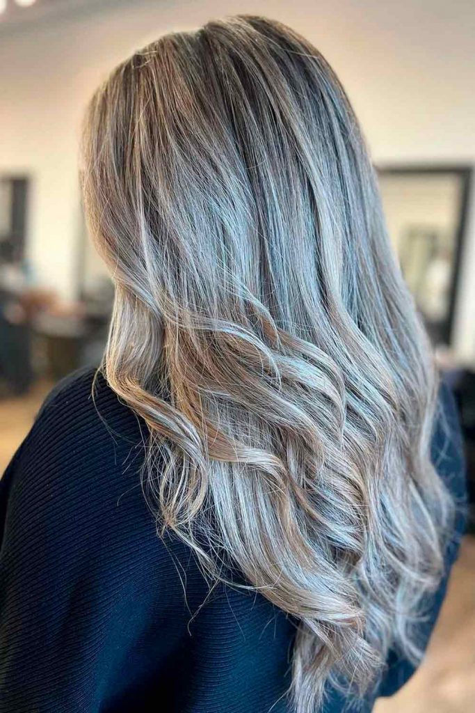 Dark Blonde Hair With Platinum Pieces