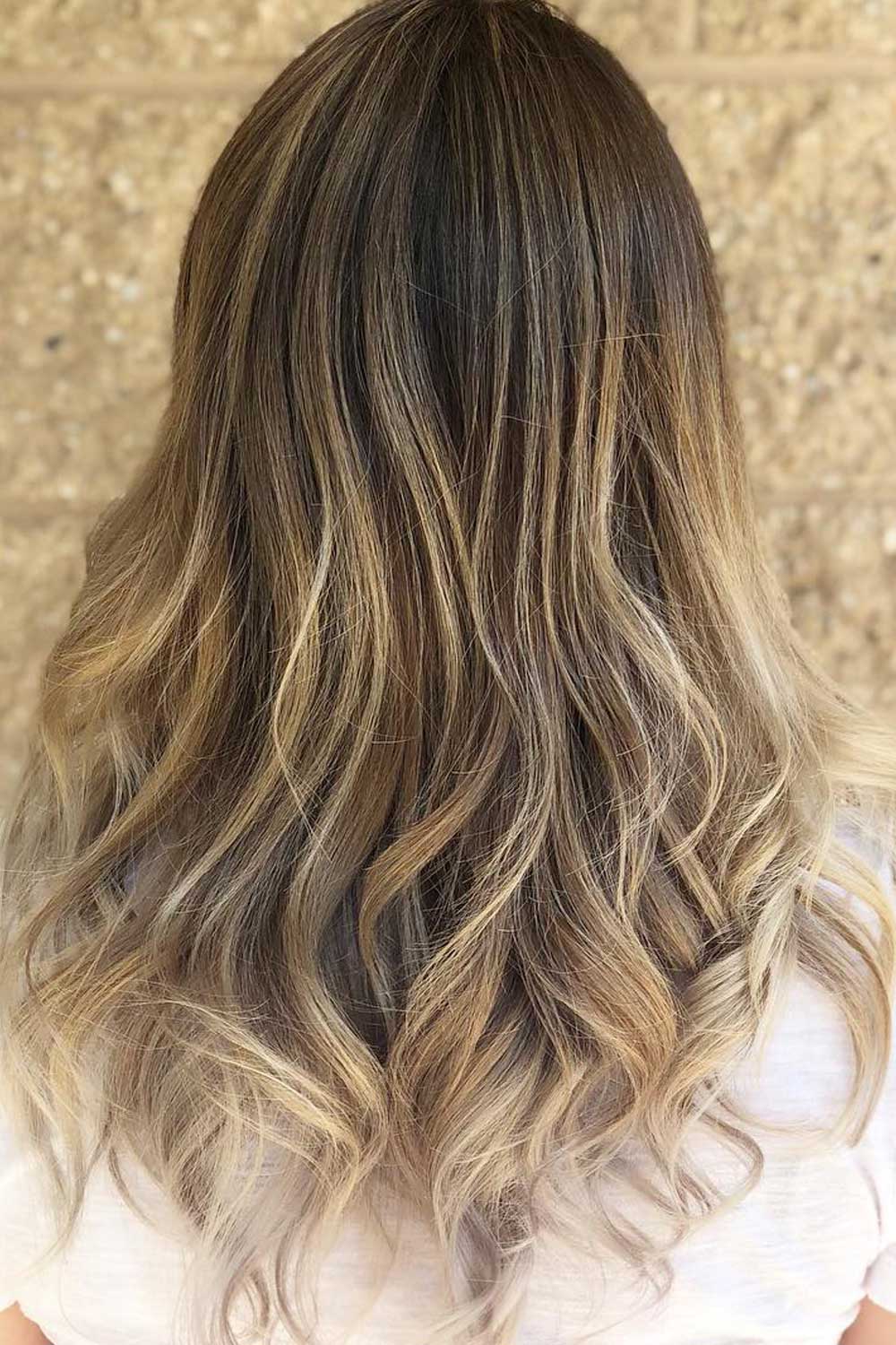 Delicate Balayage Tones for Medium Hair