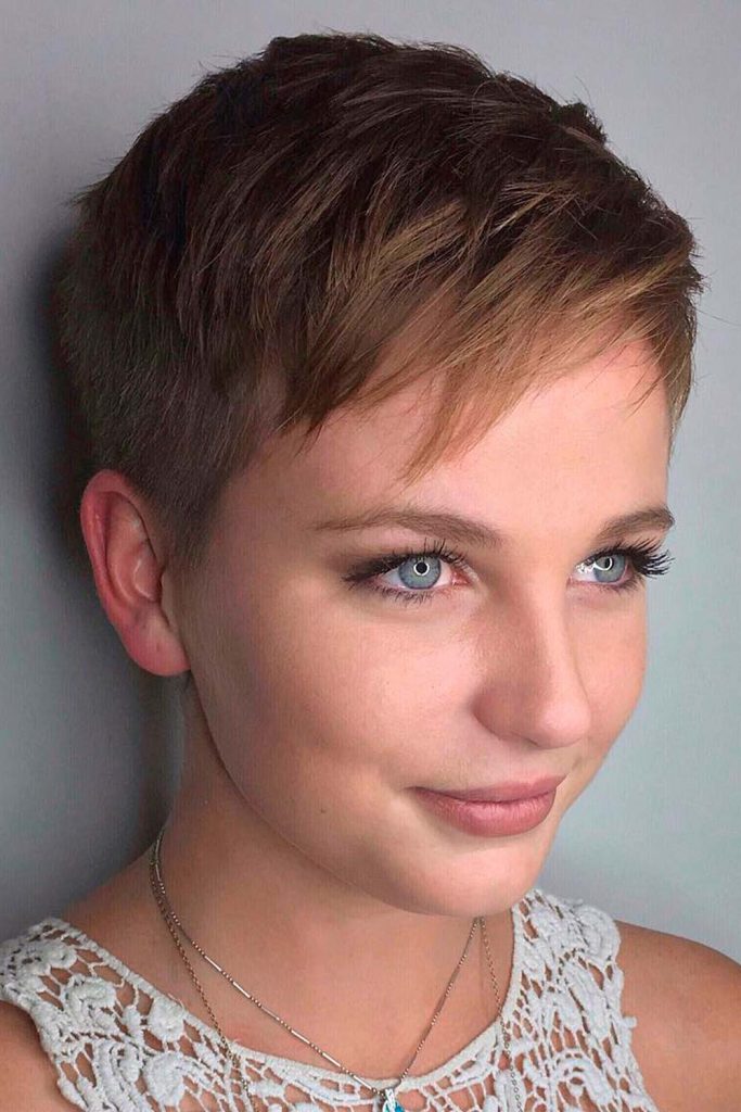 Short Straight Thin Hair Layers Side Swept Short Pixie Cut Short Pixie