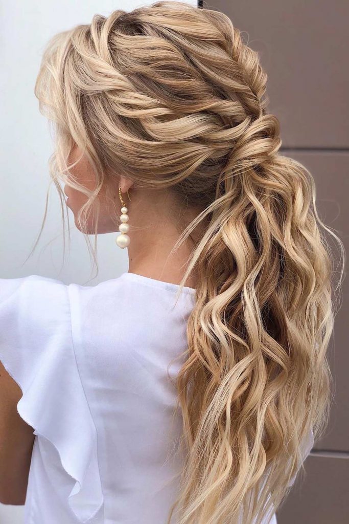 >When your hair lacks dynamics and movement, ponytails will be there for you