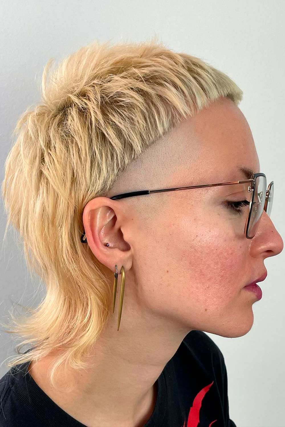 Gorgeous Blonde Mullet Undercuts #undercuthairstyles #undercutwomen