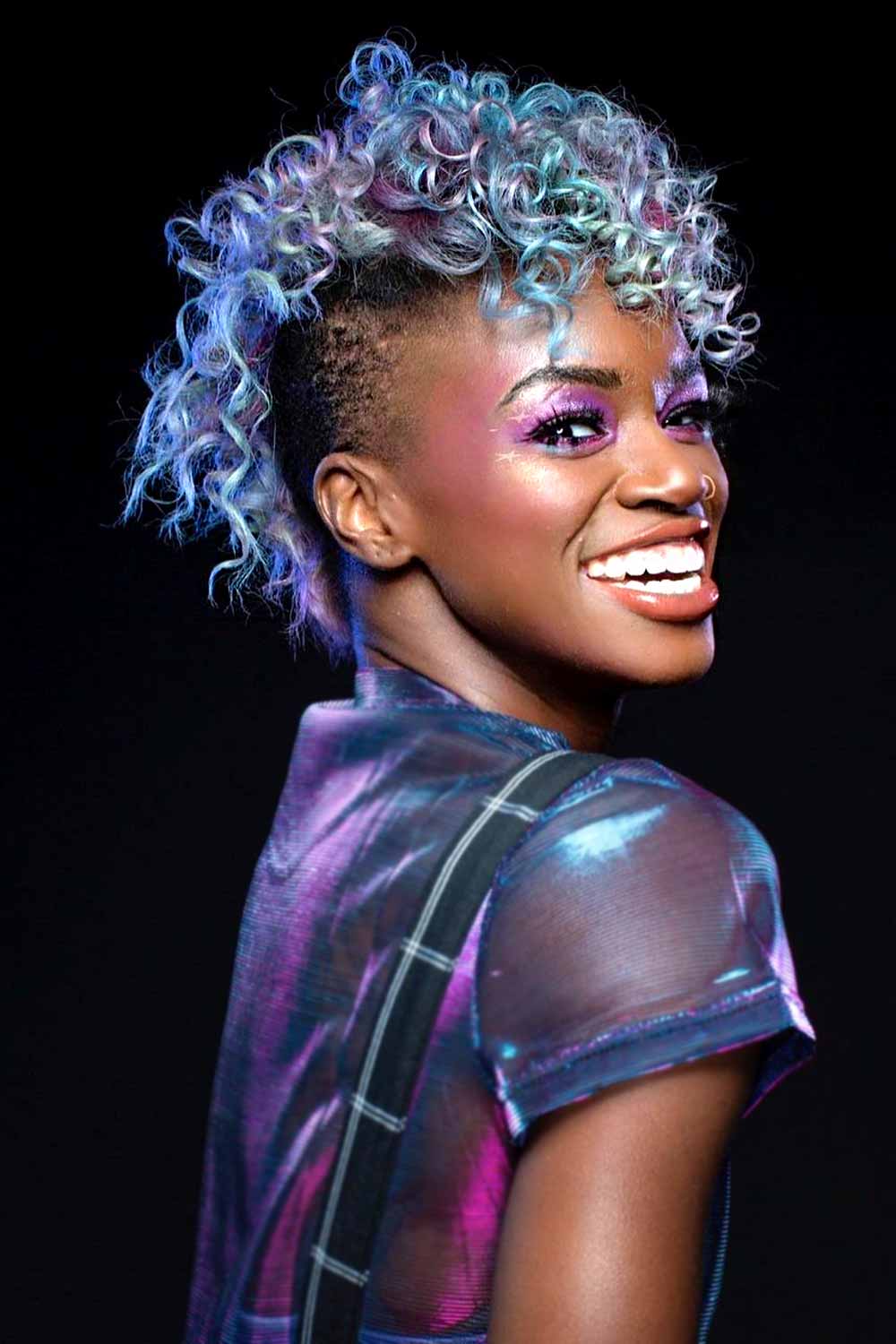 Undercut with Mohawk #undercuthairstyles #undercutwomen