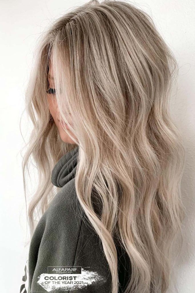 Moneypiece Balayage with White-Blonde Hair Shades