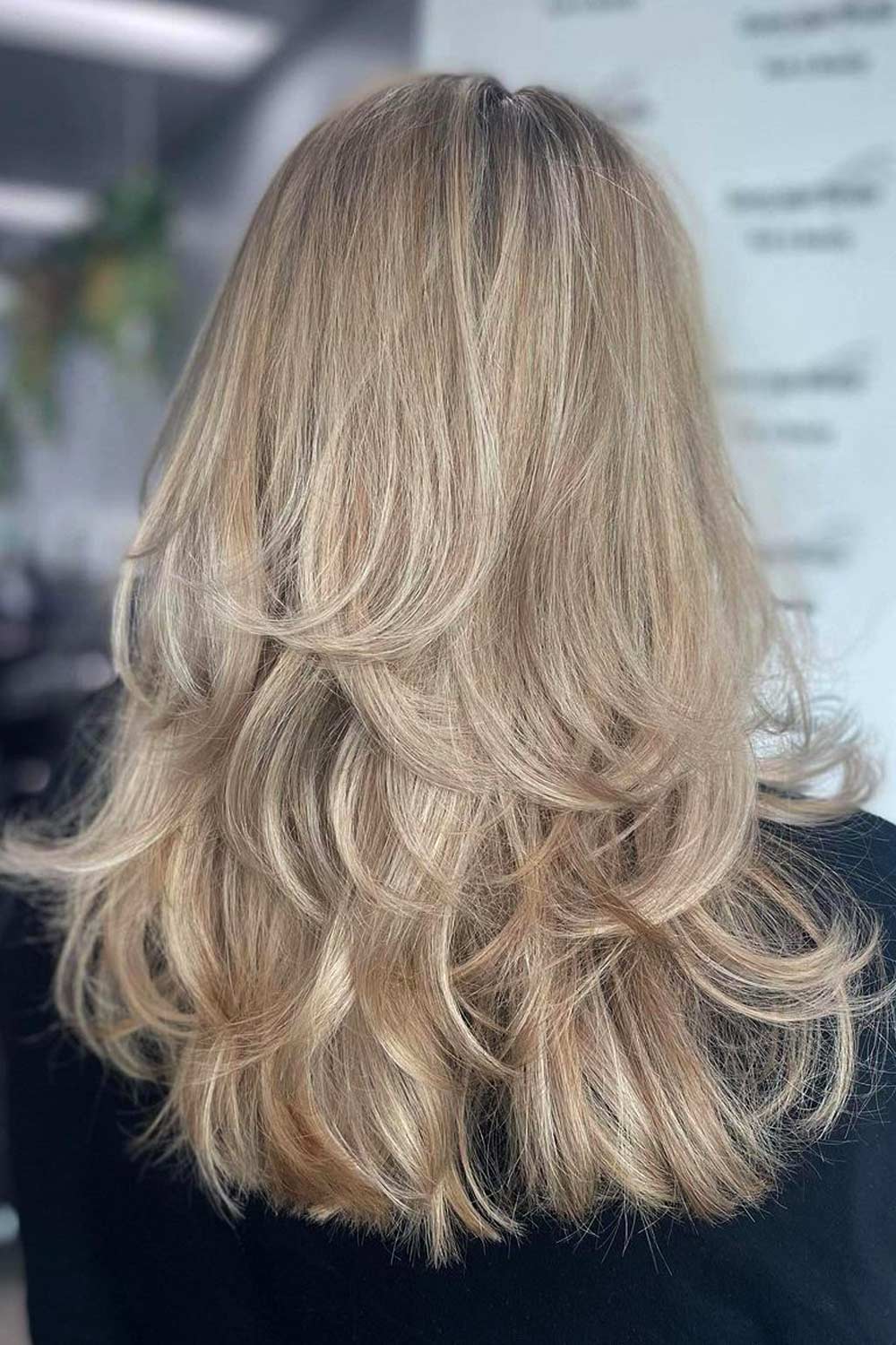 If you want your hair to have more texture and volume, this style best fits it