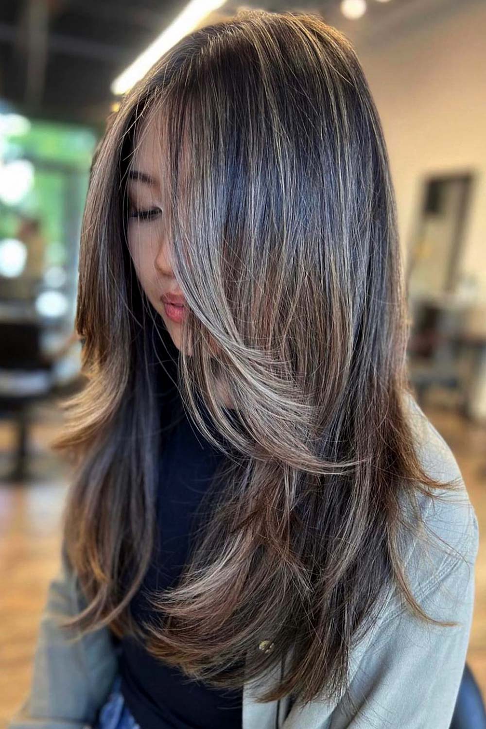 Butterfly Haircut for Brunettes with Highlights