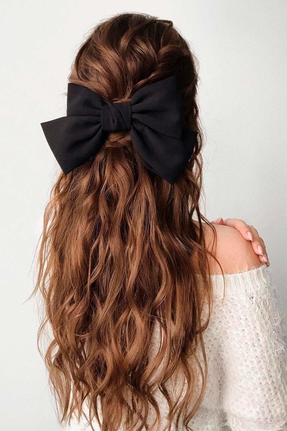 Accessorized Party Hairstyles For Wavy Hair