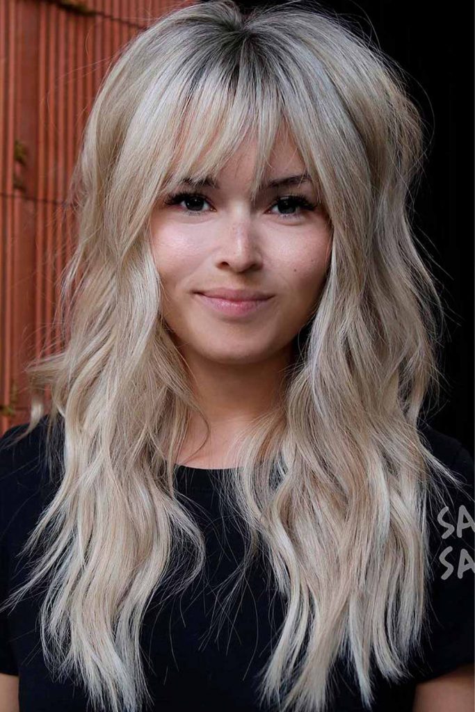 Long Layered Wavy Hairstyle