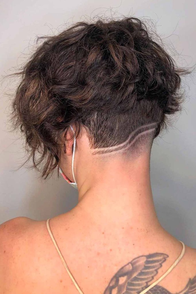 Pixie Cut With Curly Hair And A Shaved Line Back of the Head #curlypixiehair #curlypixie #pixie