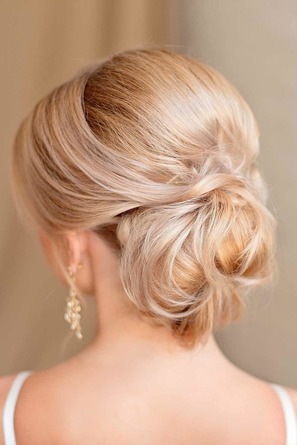 Stunning Wrapped Bun Updos #bunupdos #wrapedbun