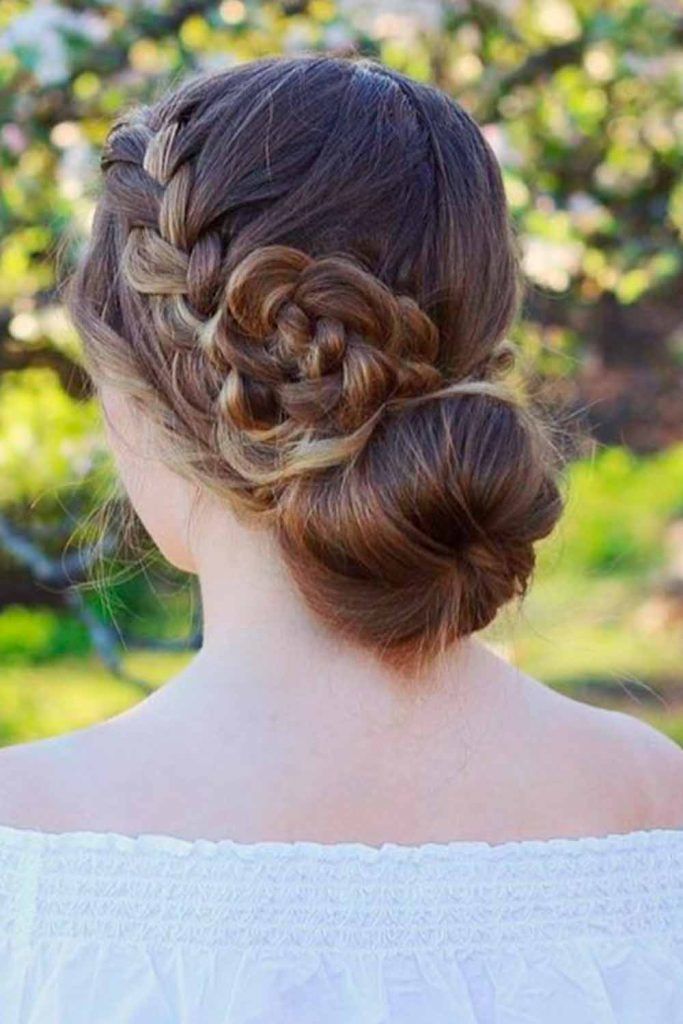 Low Bun With Braidedrose #beaidedrosehair #lowbunhairstyles