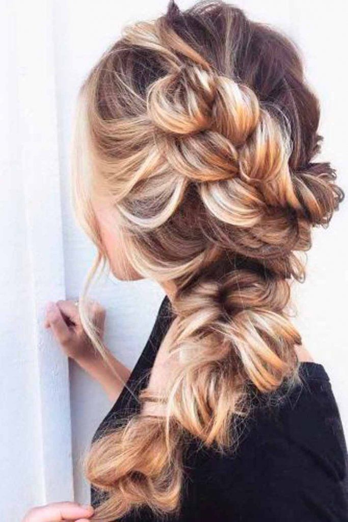Messy Side Braid #messyhairstyles #braid