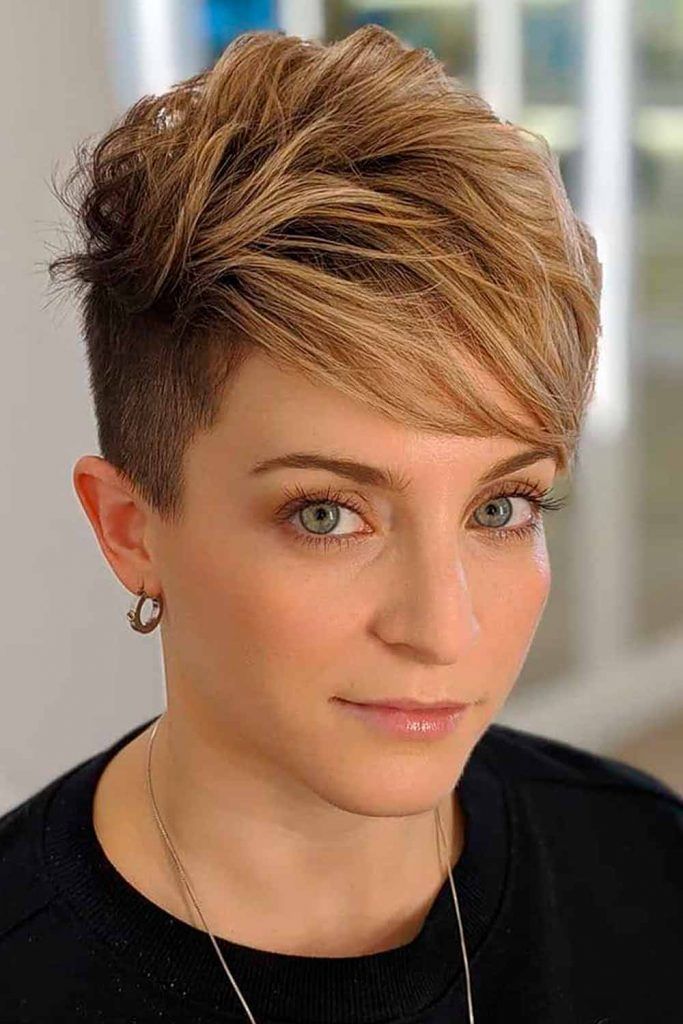 Long Pixie With Undercut #womenundercur #pixiecut