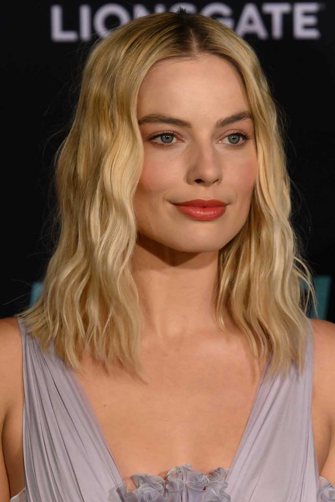 Margot Robbie #haircutsforsquarefaces