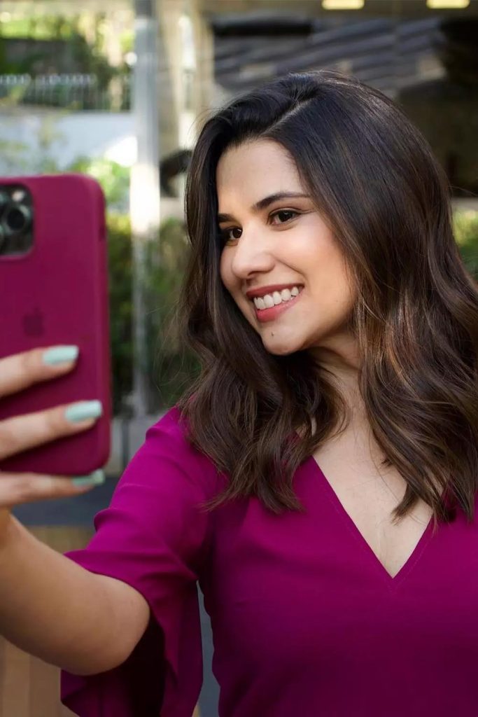 Is Short Or Long Hair Better For Round Faces? 