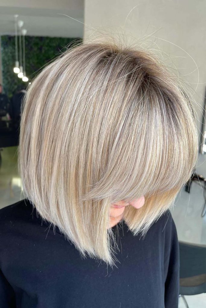 Shoulder Length Bob With a Blunt Bang