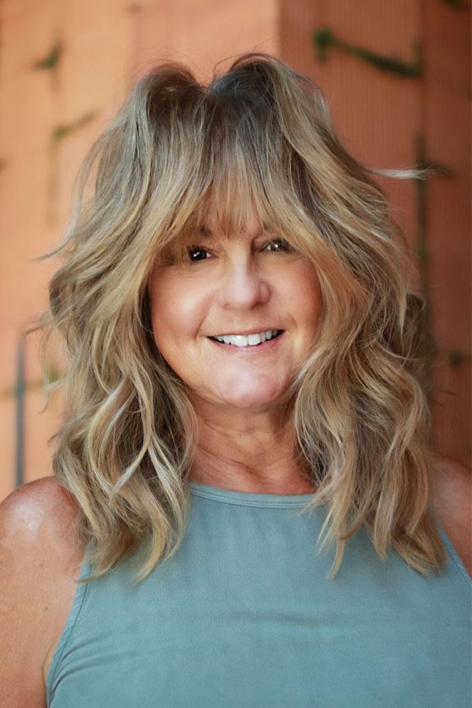 Blonde Highlights On Medium Haircut 