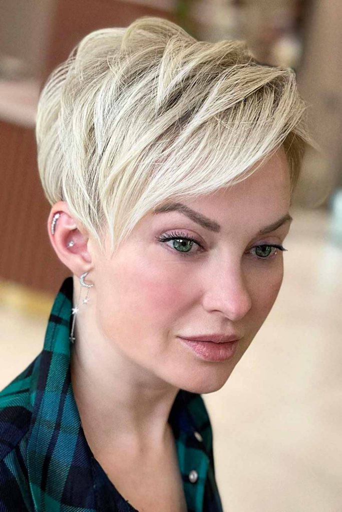 Stylish Textured Pixie #thinhairstyles #thinhair #hairstyles