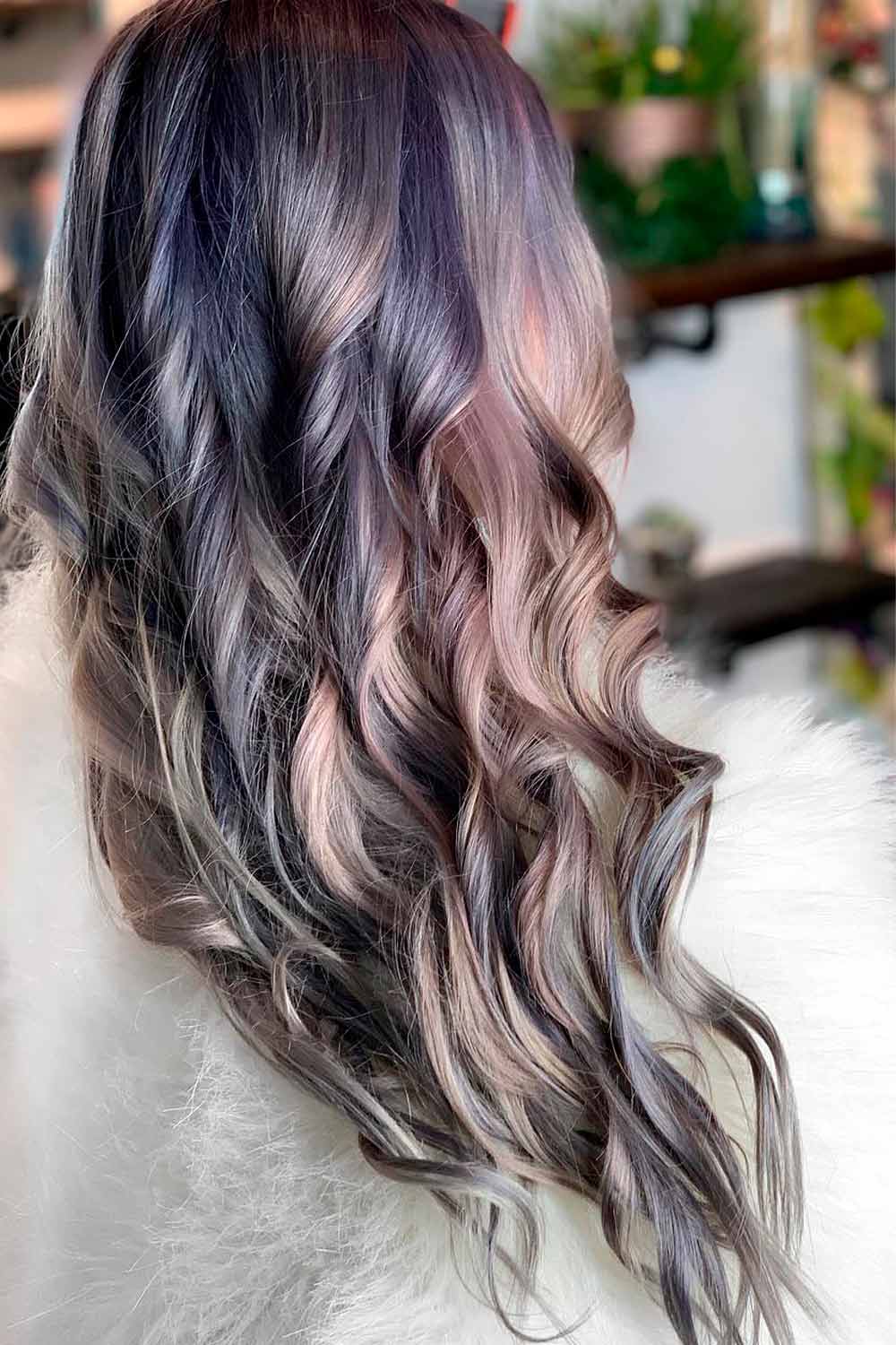 V-Cut Hairstyles For Long Hair