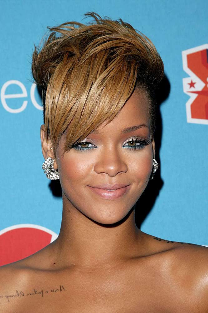 Long Pixie With Side Bangs Long Pixie With Side Bangs #longpixie #pixiecut #haircuts