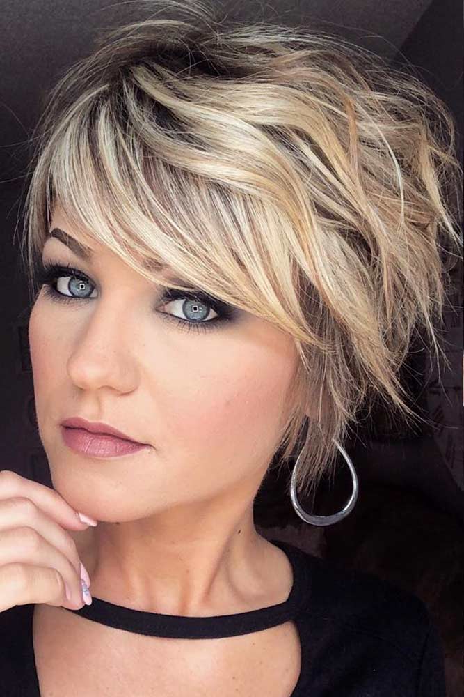 Long pixies have that particular ability to be worn any way you like it Textured Long Pixie Cut #pixiecut #haircuts #longpixie #shorthair