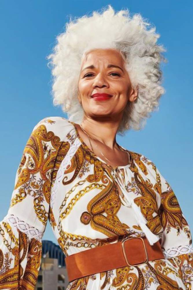 Grey Bob Curls #hairstylesforwomenover50 #hairstylesforwomenover60