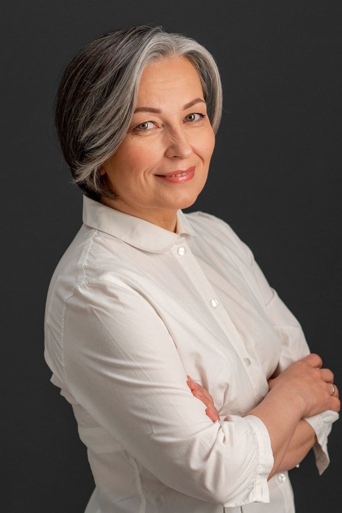 Short Layered Haircut With Balayage Highlights 