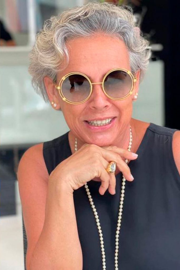 Simple Swept Back Styling