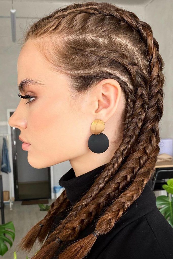 Cornrows, micro braids, lemonade braids, box braids, there is a wide variety of styles to choose from. And do not be afraid to experiment, incorporating bold colors and elaborate patterns.