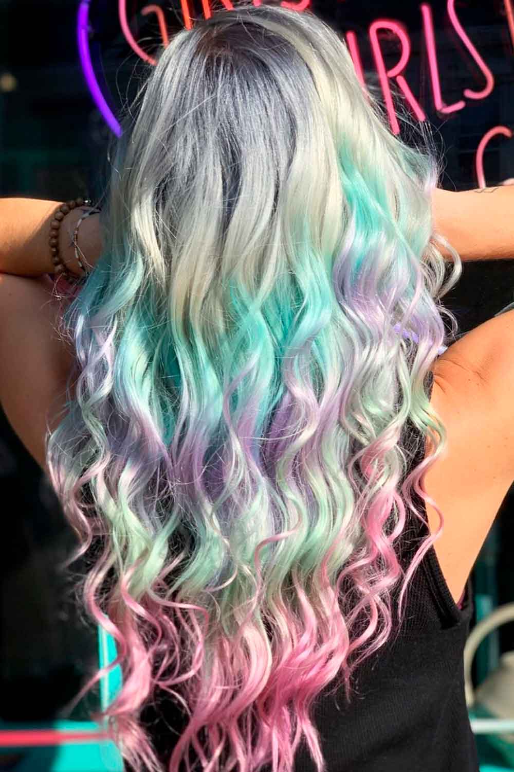 Sexy Mermaid Waves