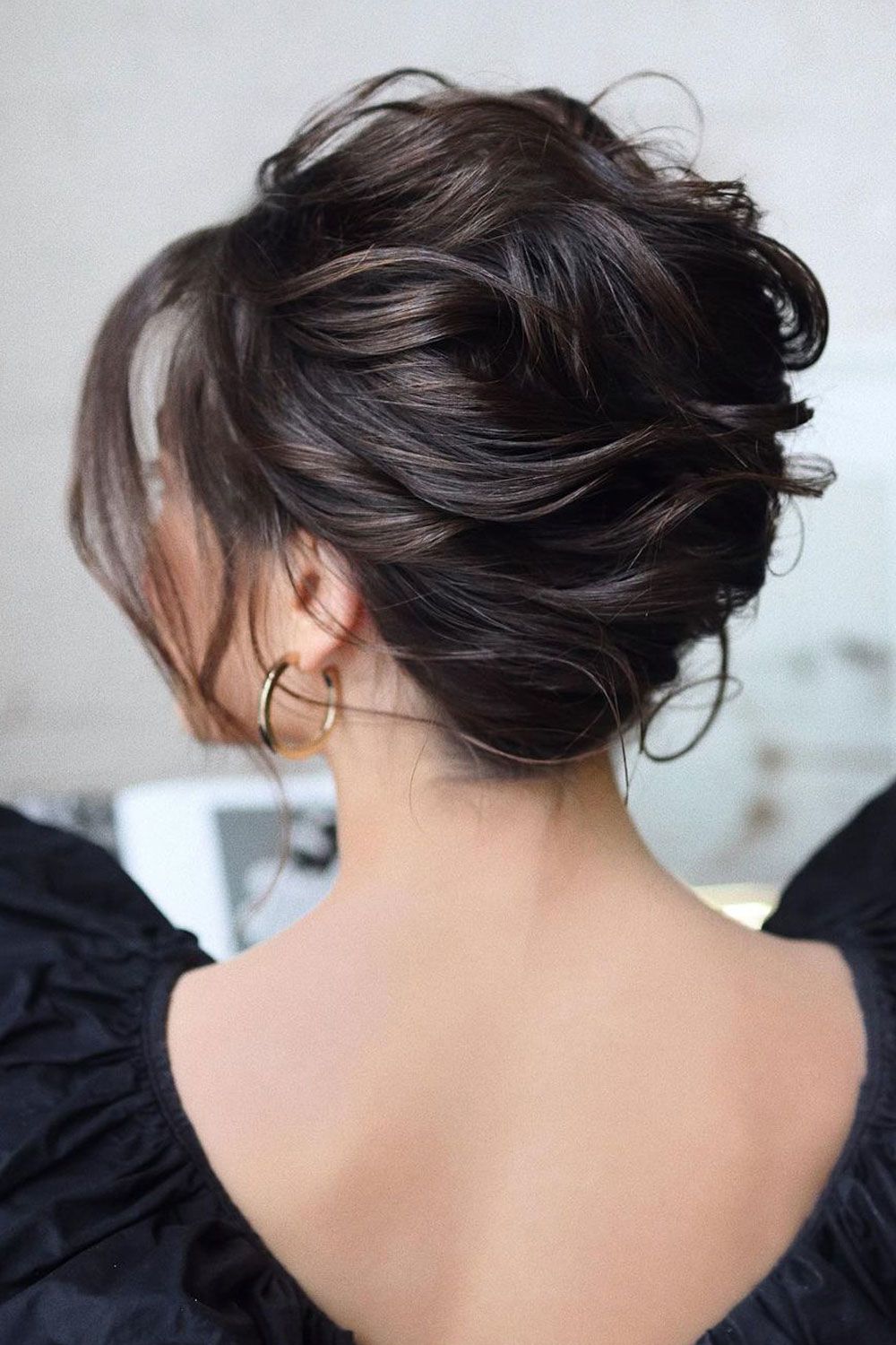 Voluminous ’90s Updos