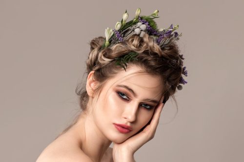 Amazing Styles with Hair Flowers for Beautiful Girls