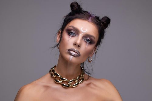 5 Easy Halloween Hairstyles Tutorials To Complete Your Costume