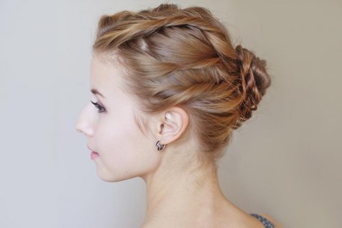 15 Easy Hairstyles For Medium Hair Step-by-Step