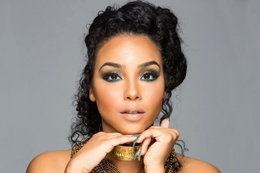 Simple But Gorgeous 5-Minute Natural Hairstyles For Stress-Free Mornings