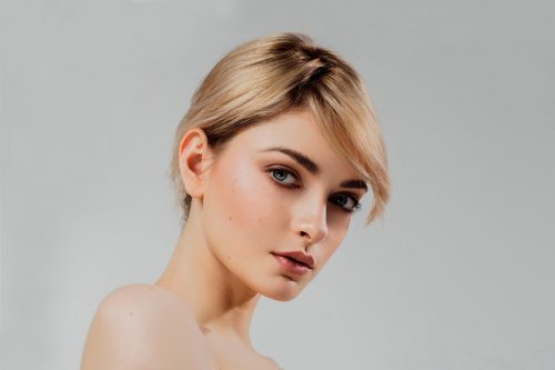 Bigly Flattering Hairstyles For Women With A Small Forehead