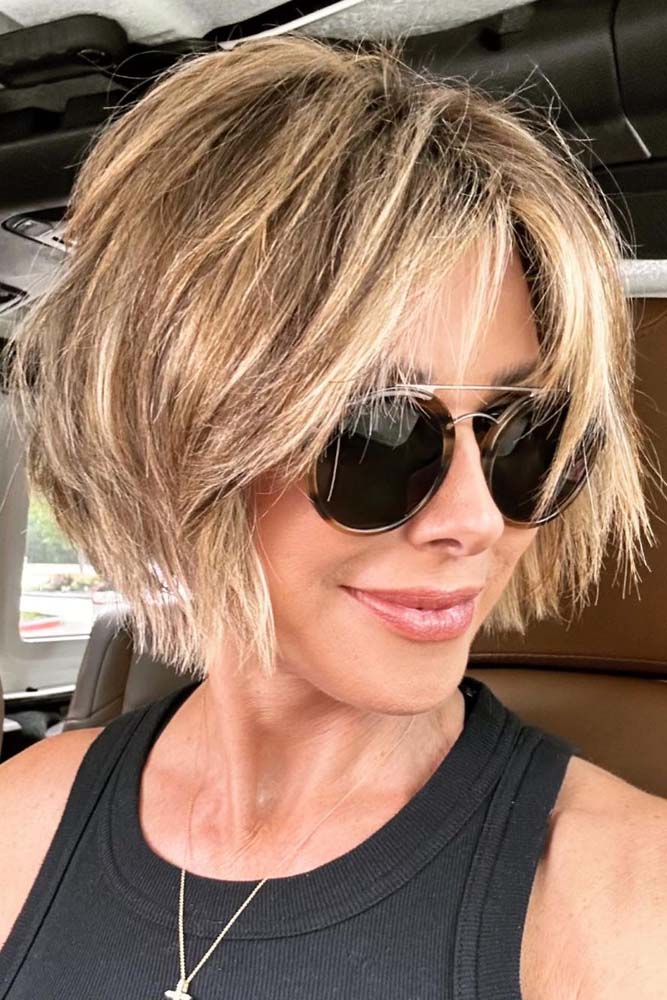 Shaggy Bob with Textured Ends