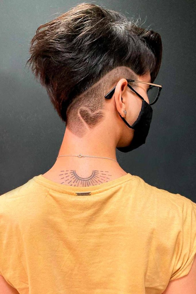 Short Black V-Cut with Shaved Sides #vcuthairshape #vcuthair #vhaircut